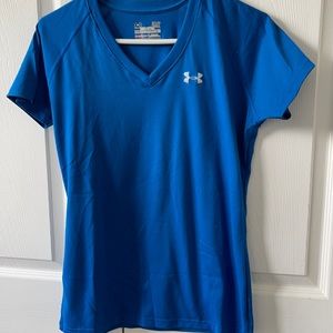 UNDER ARMOUR TEE *S*